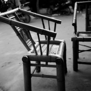 《竹椅和椅子...